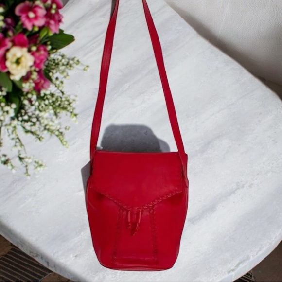 Yves Saint Laurent Stunning Red Vintage Bucket Crossbody Bag - Picture 2 of 12